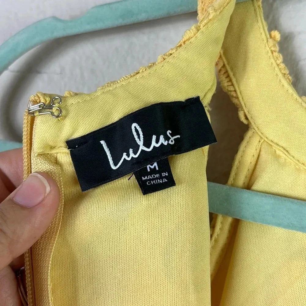 Lulus Love Poem Yellow Lace Eyelet Mini Dress Halter Neck size M - lined - Picture 8 of 16